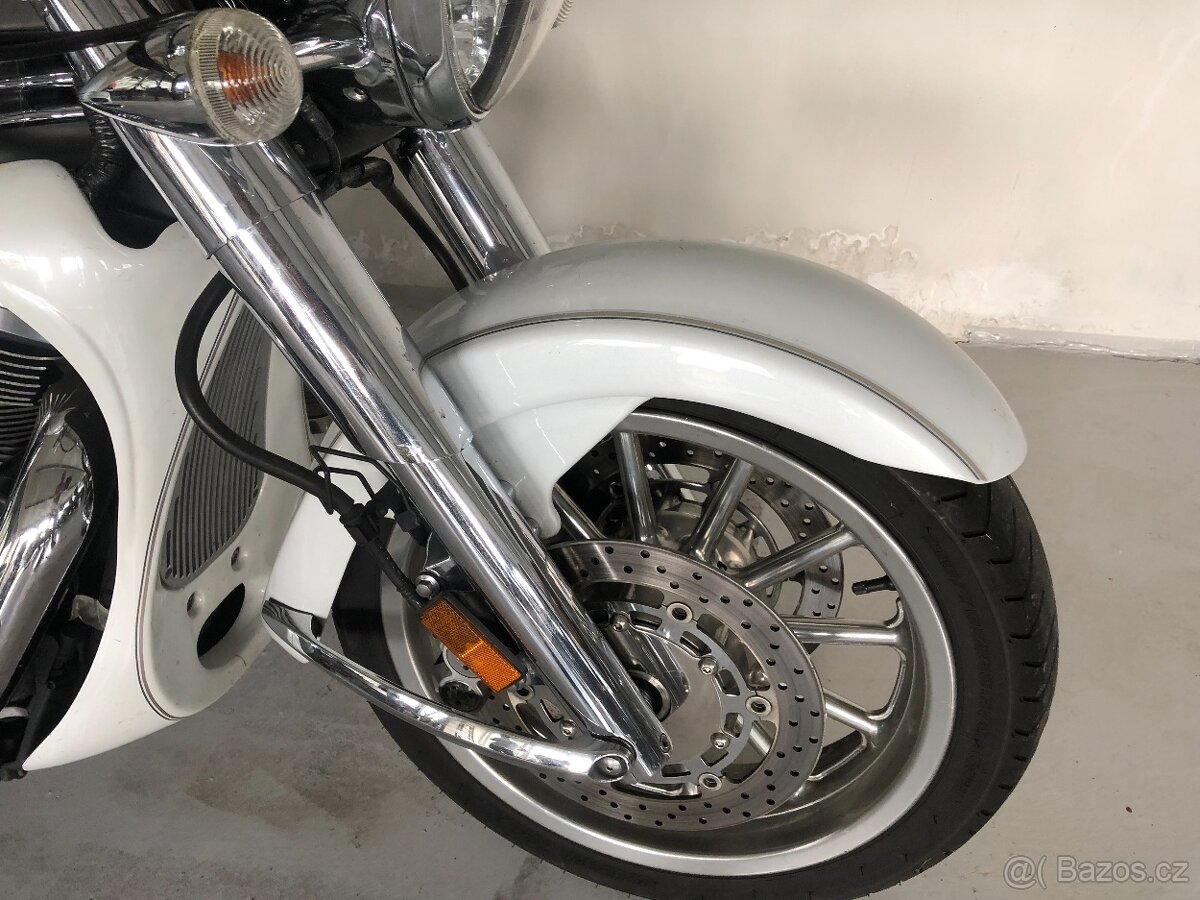 Yamaha XV 1900 Midnight Star - 16