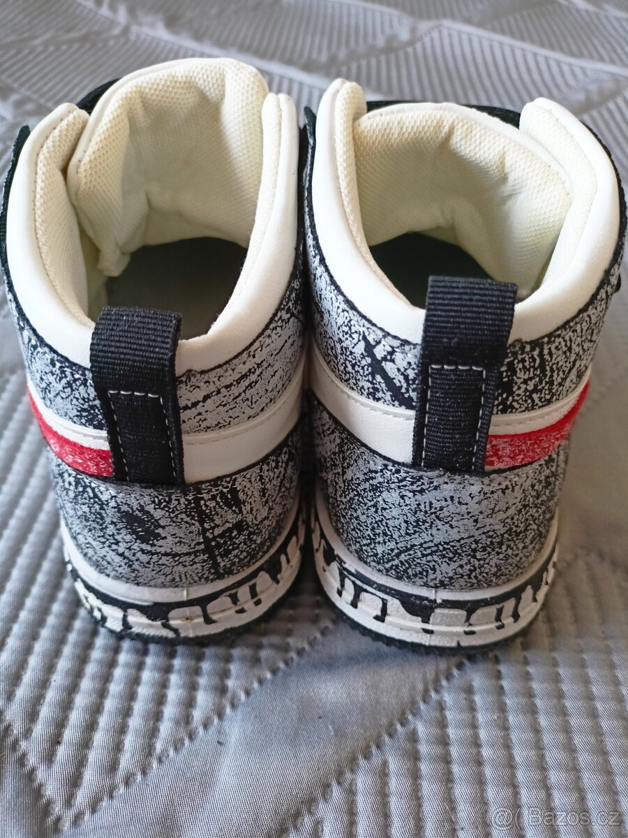 Nové dětské kotníkové tenisky, vel.34 - 16