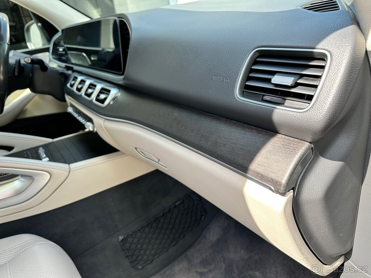 Mercedes GLE-350d 4-Matic AMG CZ Premium +, DPH Emerald - 16