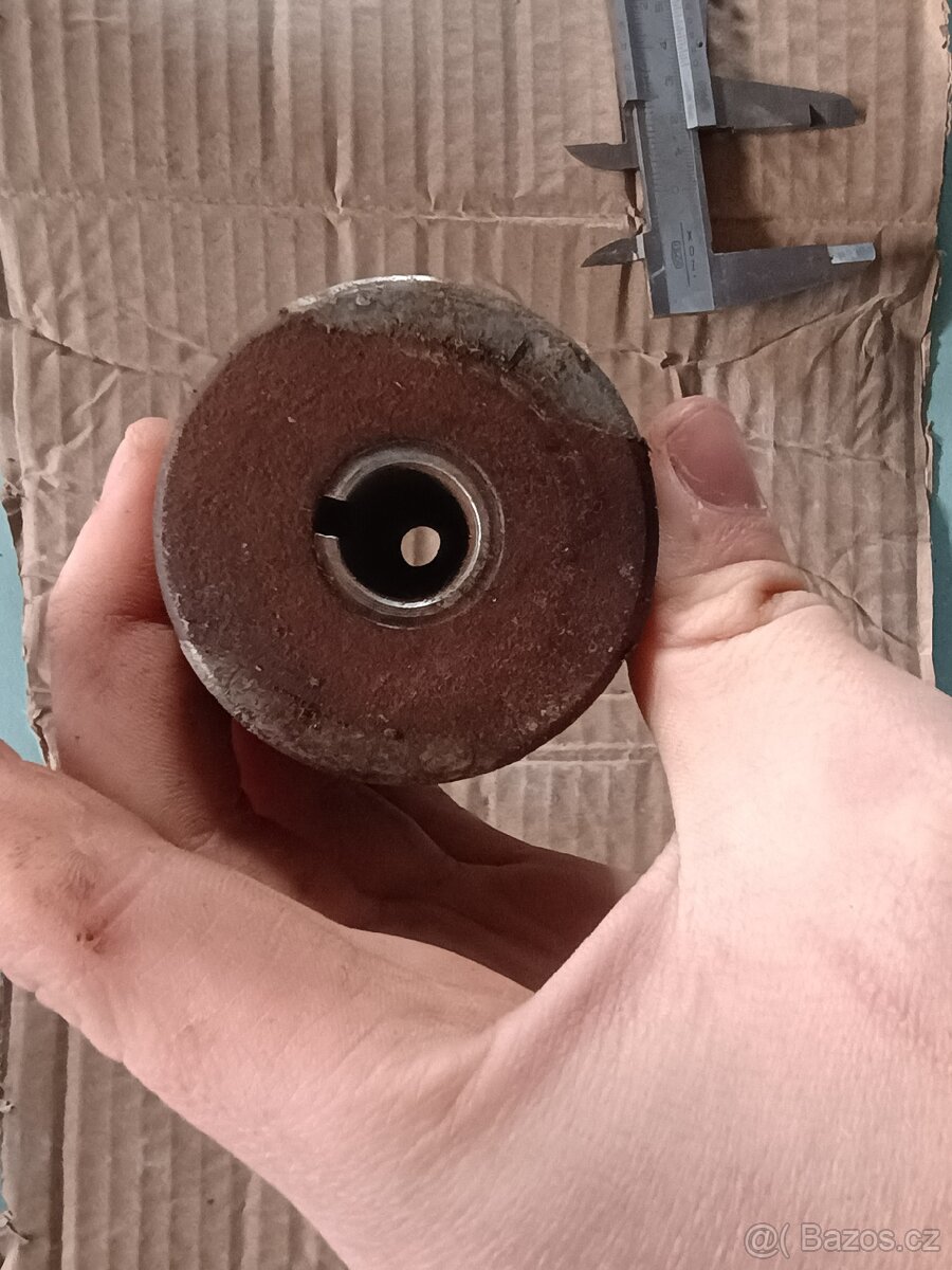 Díly Jawa 555 pařez - 16