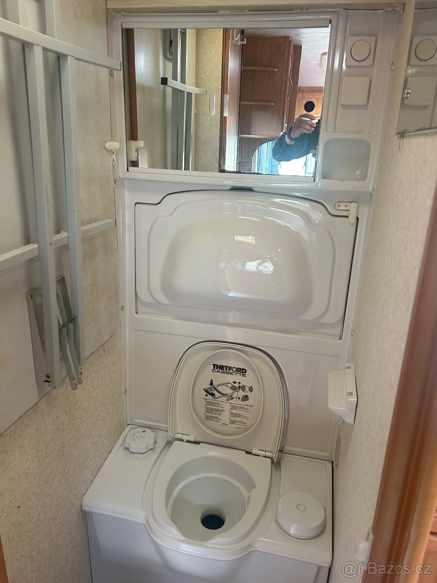 Prodám karavan Hylander design 410 - 16