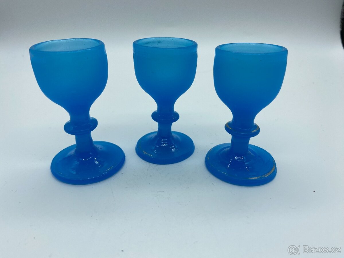 Sběratel nabízí straré panáky - 16