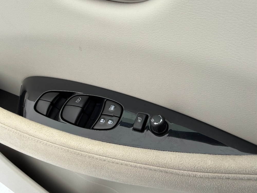 Nissan LEAF 80Kw SL 1-Majitel - 16