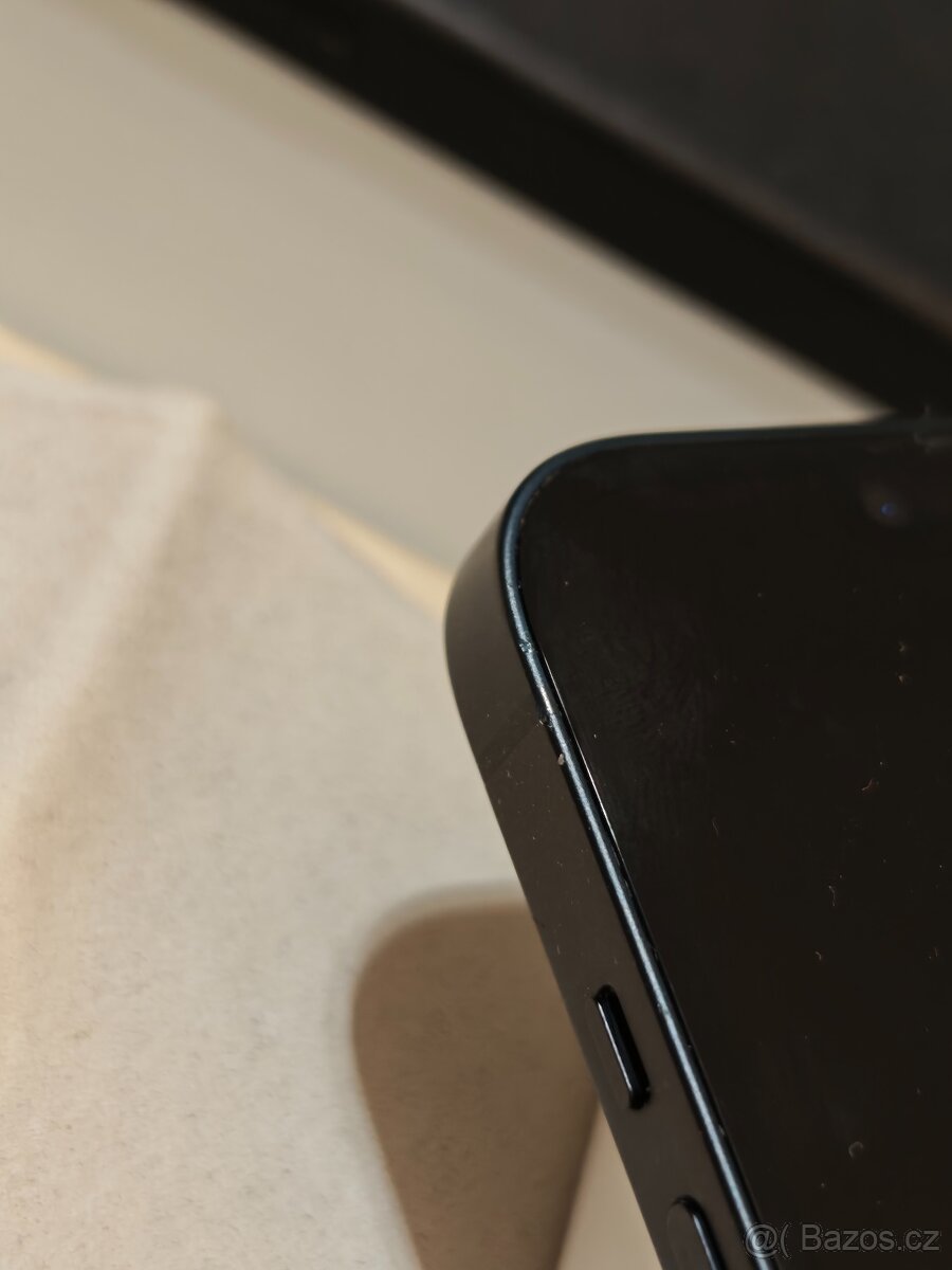 Apple iPhone 14 256 GB, černý - 16