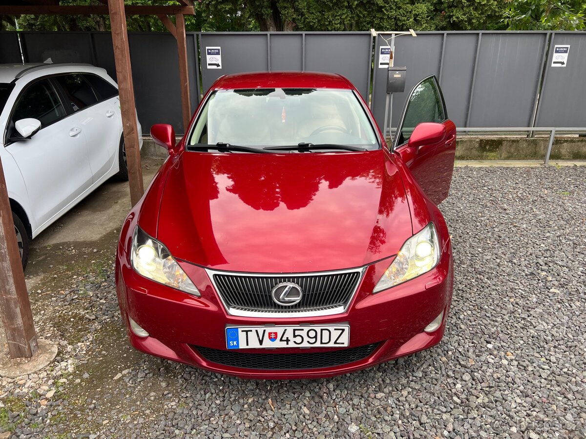 Lexus IS250 - 16