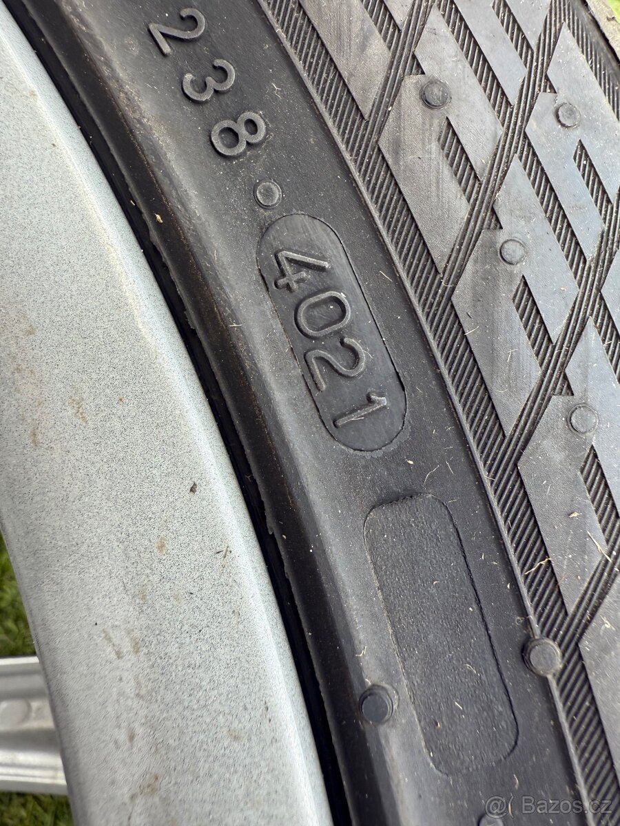 Mercedes W205 C-CLASS - ORIGINÁLNÍ SADA - 16