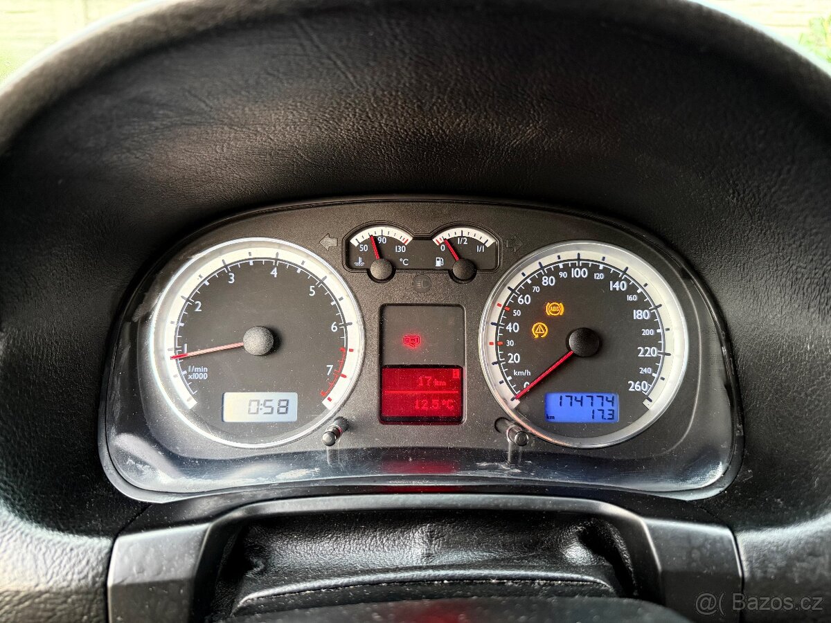 VW Golf 4 1.6 Pacific - 16