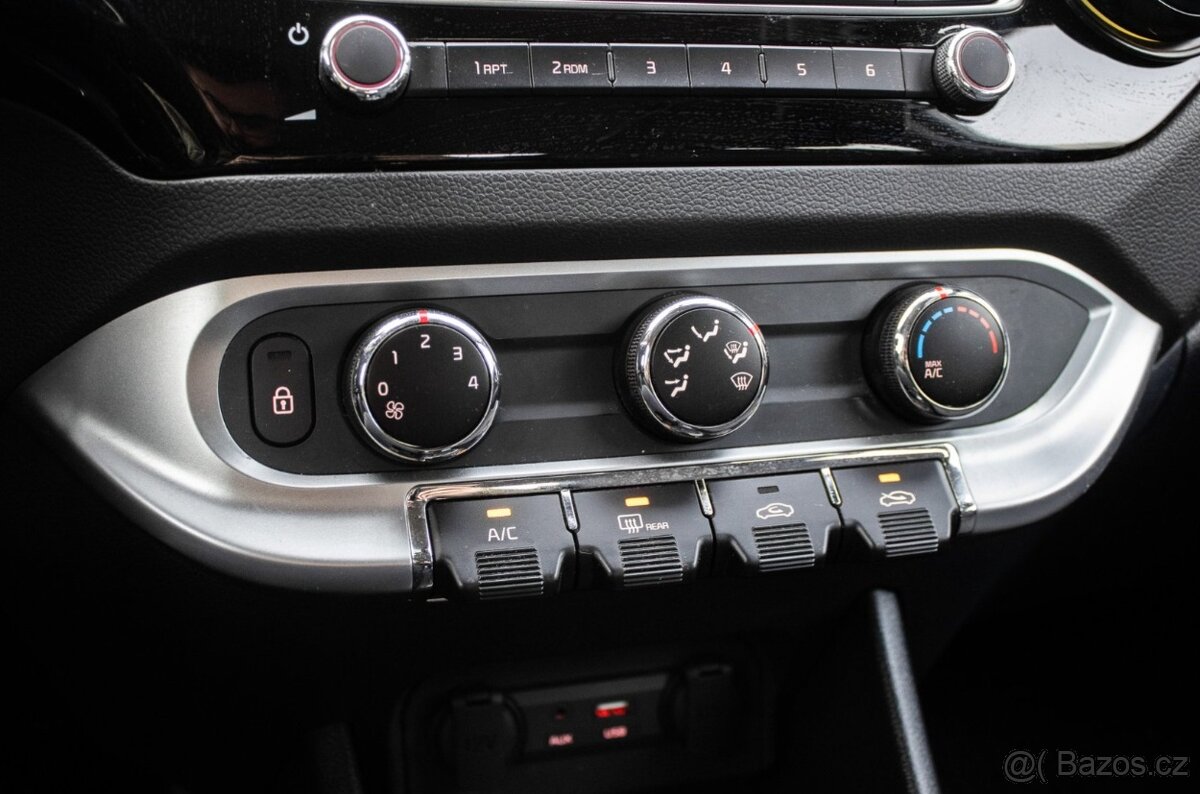 Kia Rio 61,8kW (2016) - 16