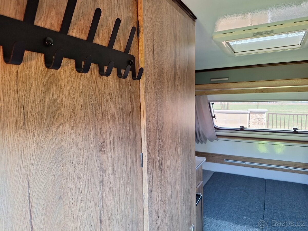 Karavan Niewiadów NEW SPORT 4 - 16