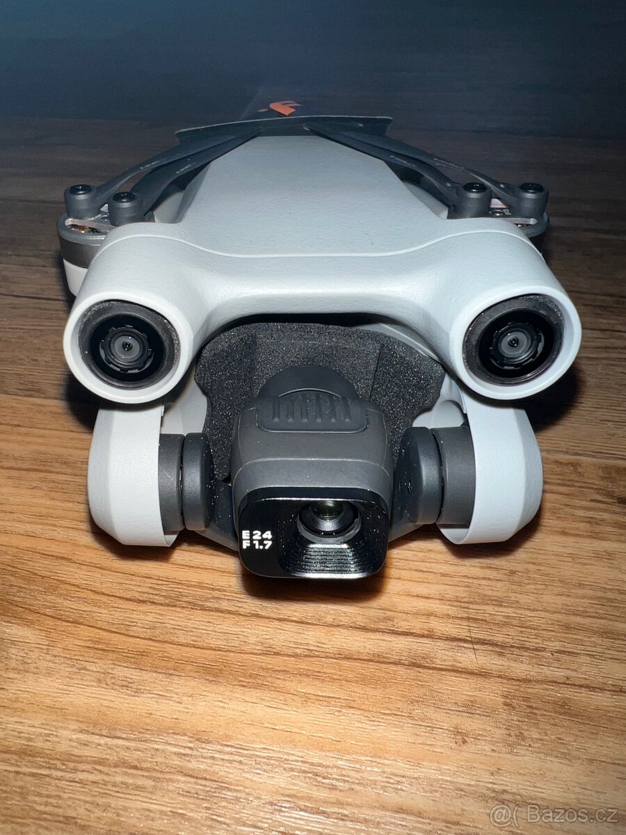 DJI Mini 3 Pro Fly More Combo - 16