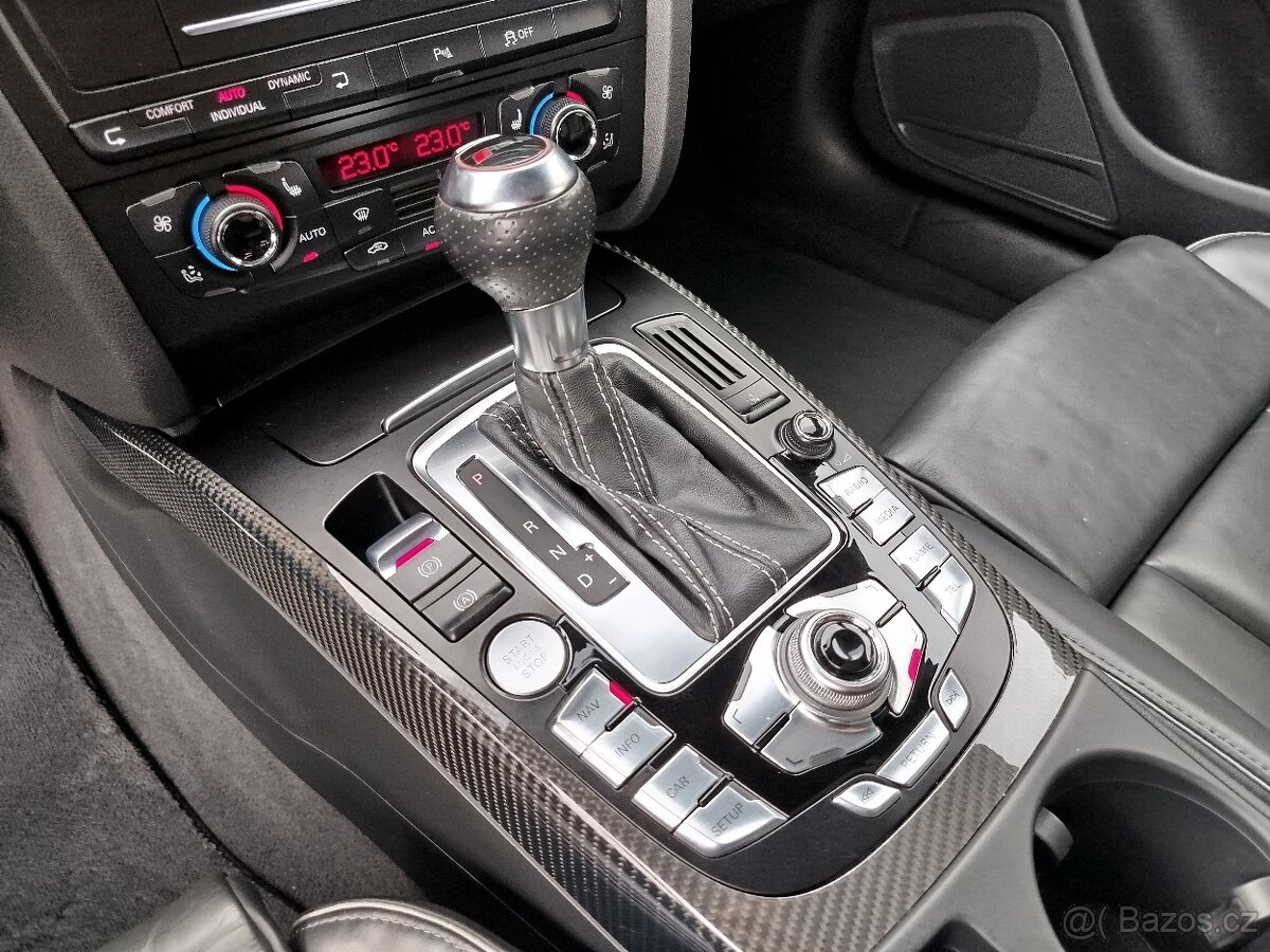 Audi RS5 4.2 FSi V8, 450koní, r.v. 2011 - 16