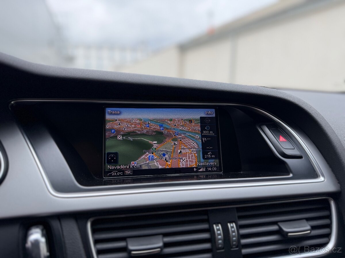 Audi A4 3.0TDI Quattro manuál Panorama - 16