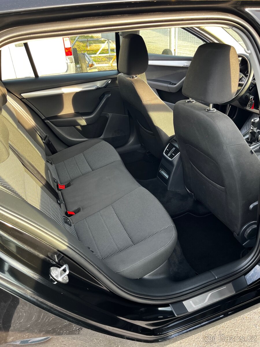 Škoda Octavia 3 - 16