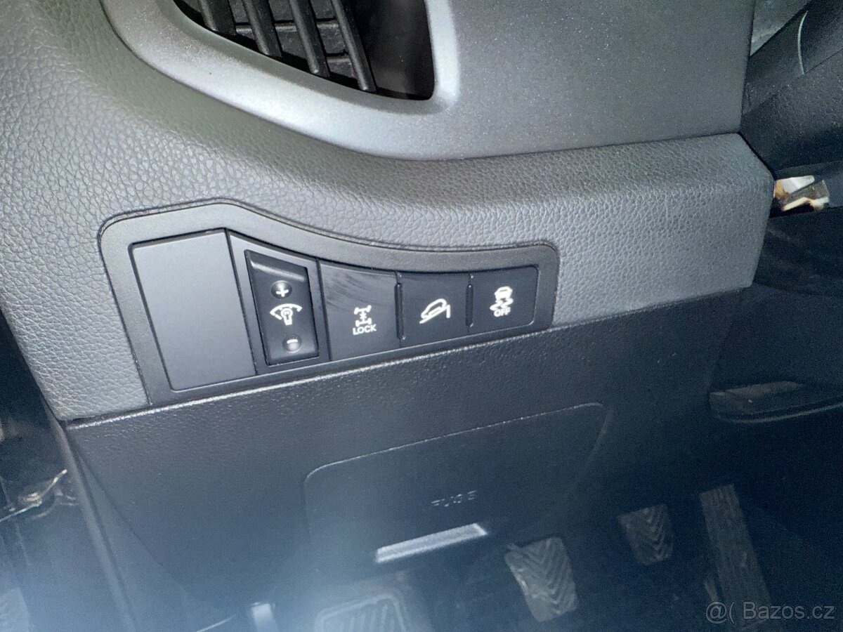 KIA Sportage 2.0 CRDi AWD | 135 kW | PANORAMA | KŮŽE | NAVI - 16