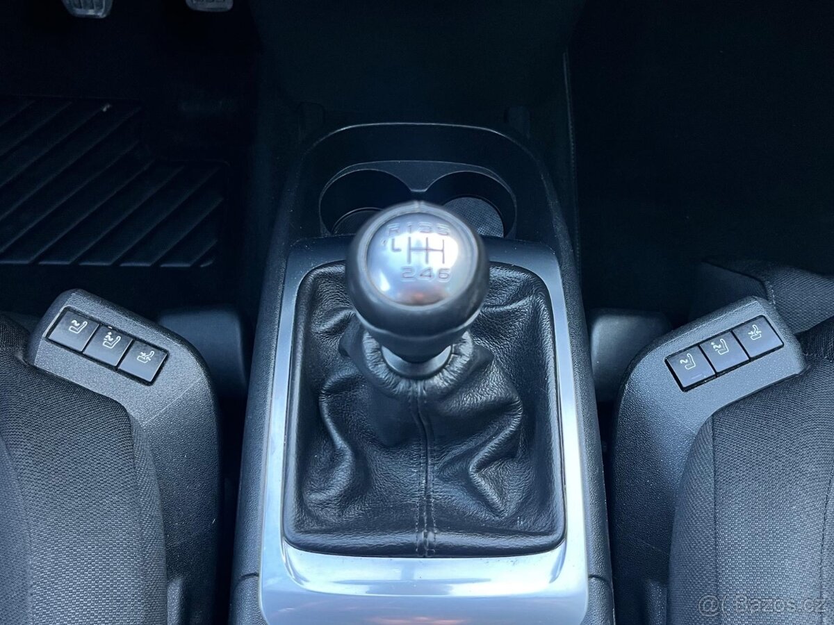 Citroën Grand C4 Picasso 2.0HDi MANUÁL KAMERA SERVISKA TAŽNÉ - 16