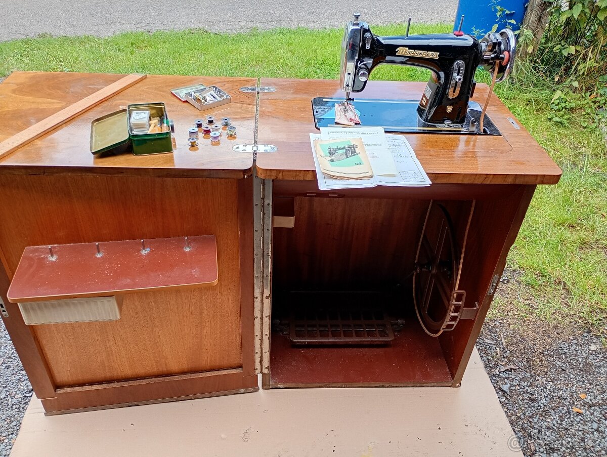 Šicí stroj Minerva - 16