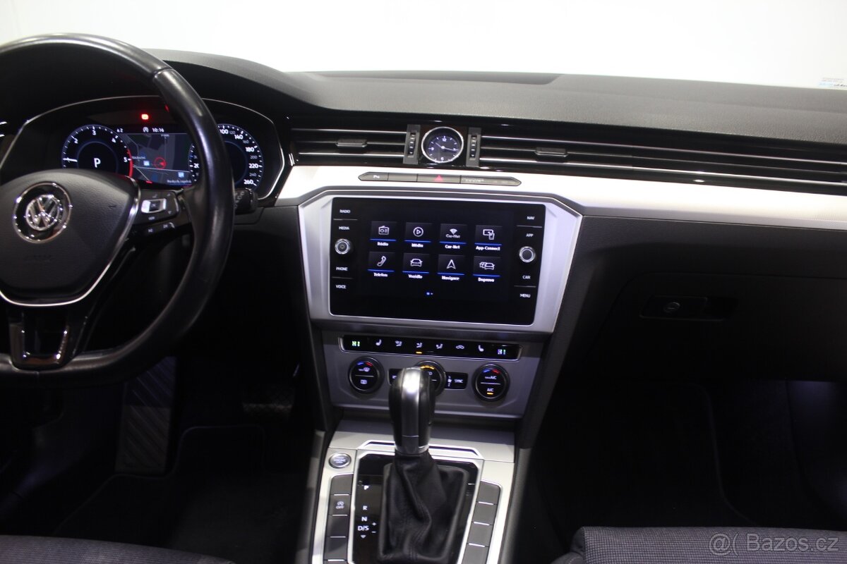 VW Passat B8 2.0TDI DSG 110kW Navi LED Display - 16