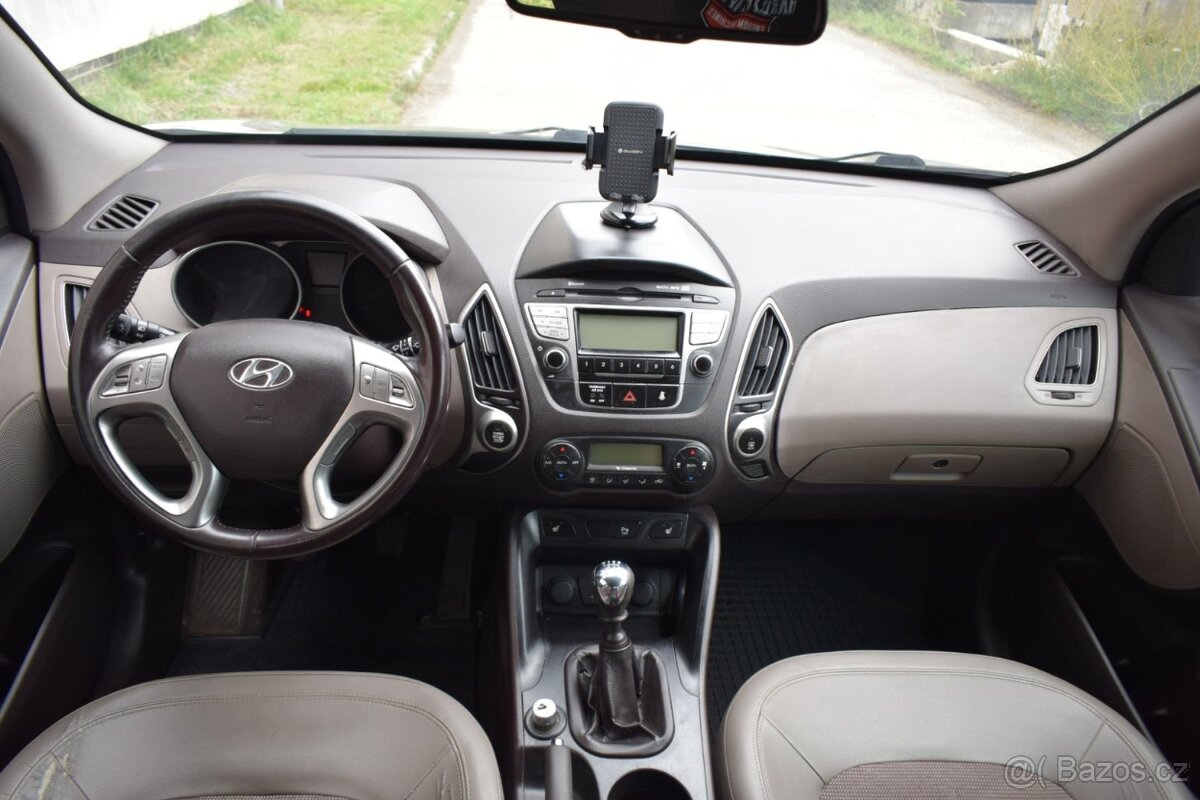 Hyundai ix35 2.0 CRDi 4X4/ČR PŮVOD/MANUÁL/ - 16