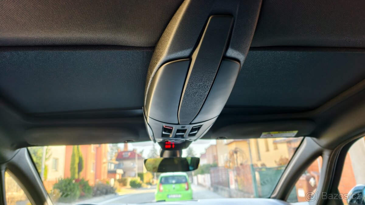 Citroen DS5, 2.0 HDi 133 kW, rok 12/2016 - 16