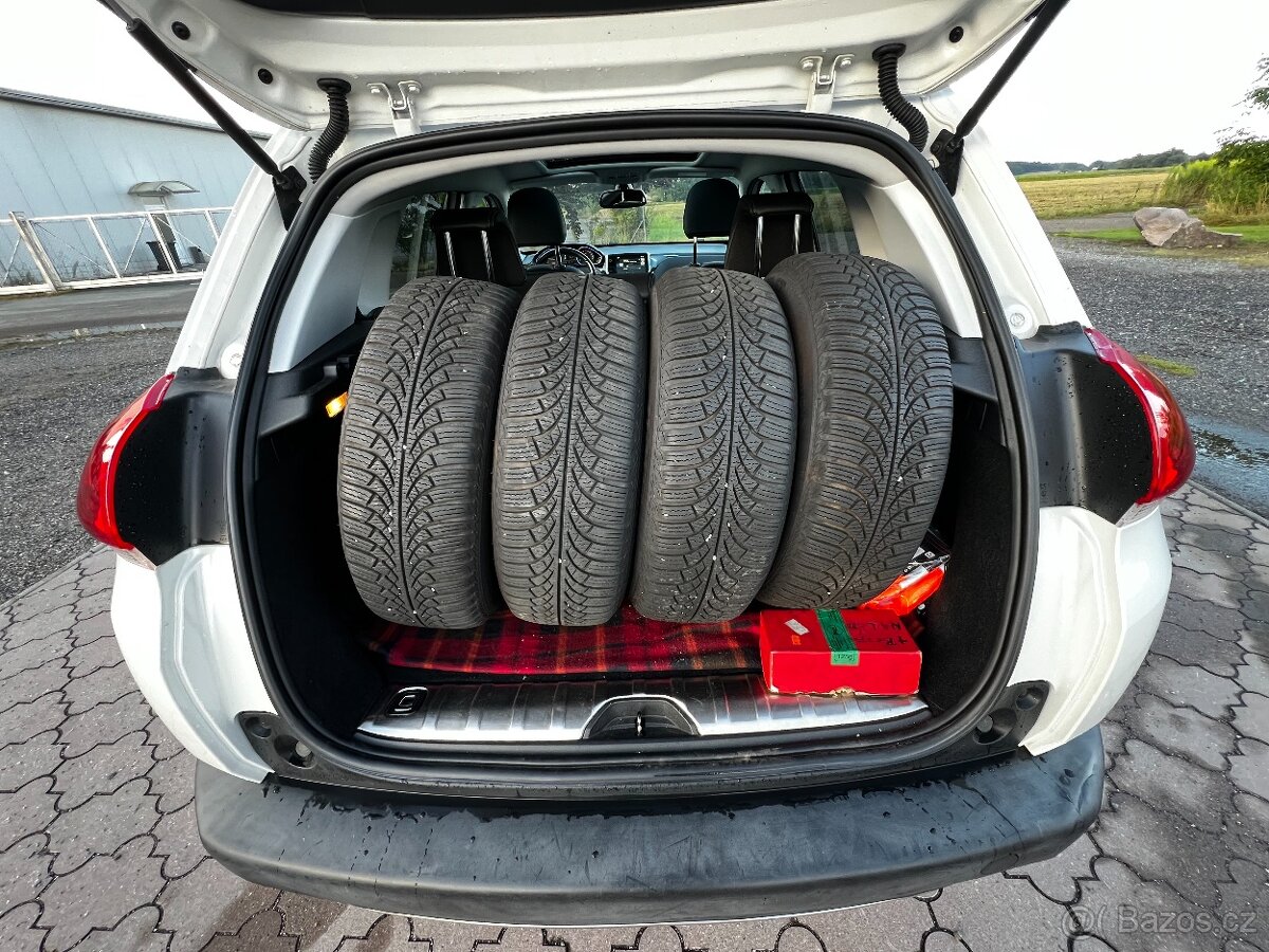 Peugeot 2008, 1,6 HDi 84 kW ALLURE PANO,NAVI - 16