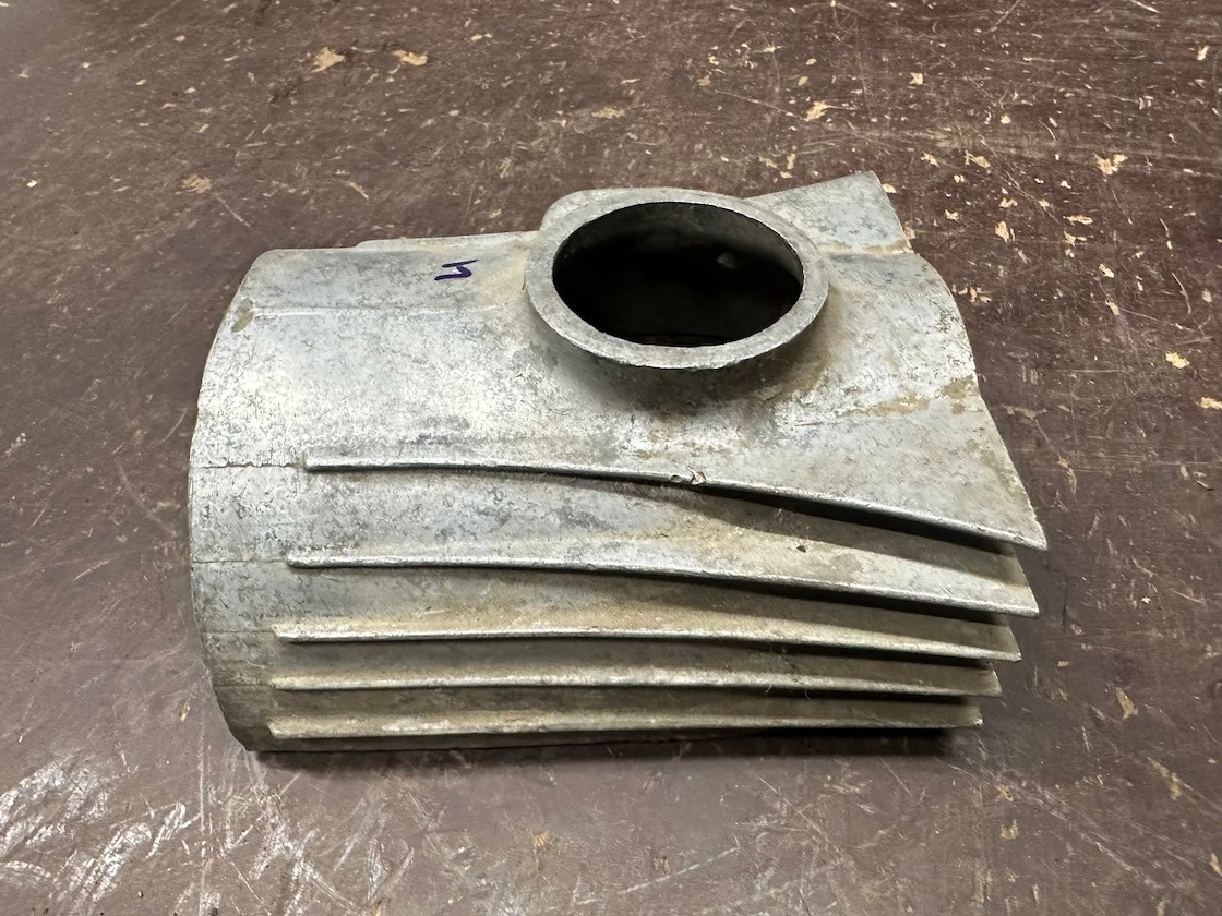 Predám kryt karburátoru JAWA ČZ 125 175 250 - 16