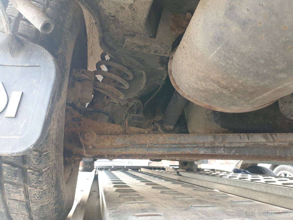 Audi 100 c3 doutník sedan 5V 2.3 benzín - 16