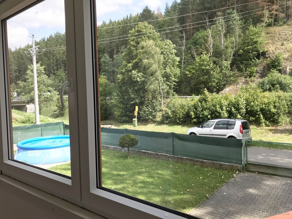 Pronájem bytu 2+1 Velké Meziříčí - Příkopy, 85m2 ihned - 16