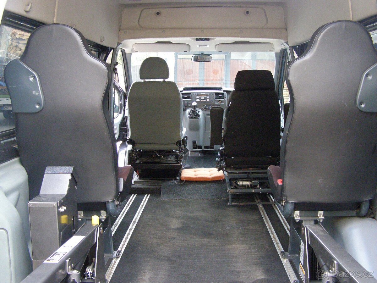 Transit MINIBUS uprava pro vozickare 1 majitel - 16