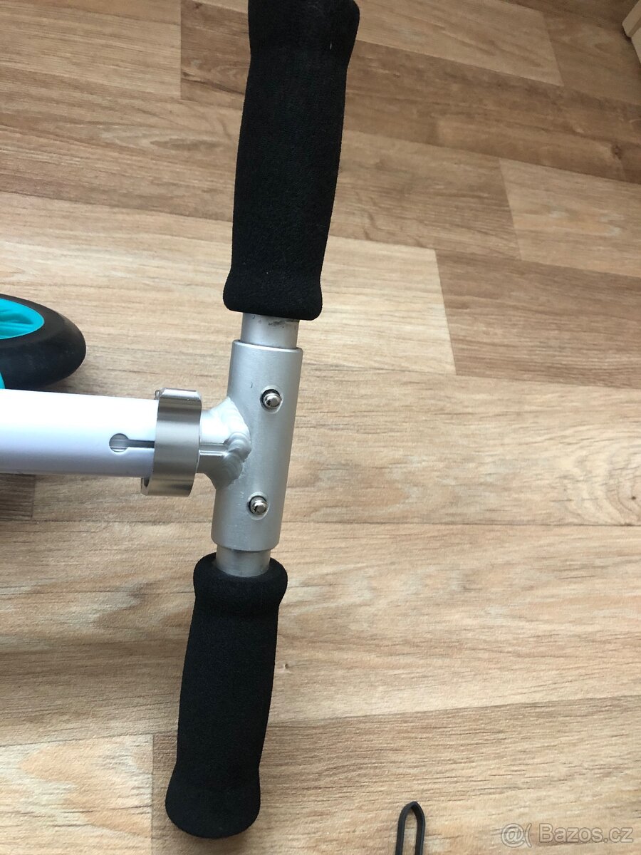 Koloběžka CRISSCROSS - 16