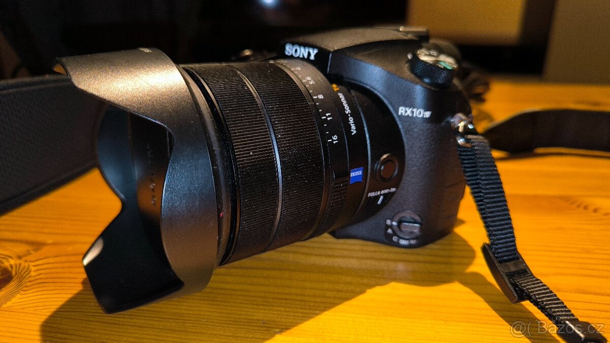 Sony Cyber-Shot DSC-RX10IV - 16