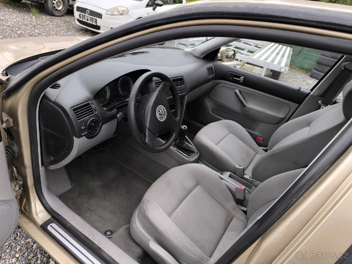 VW Bora 1.6i 77kw r.v. 2003 - 16