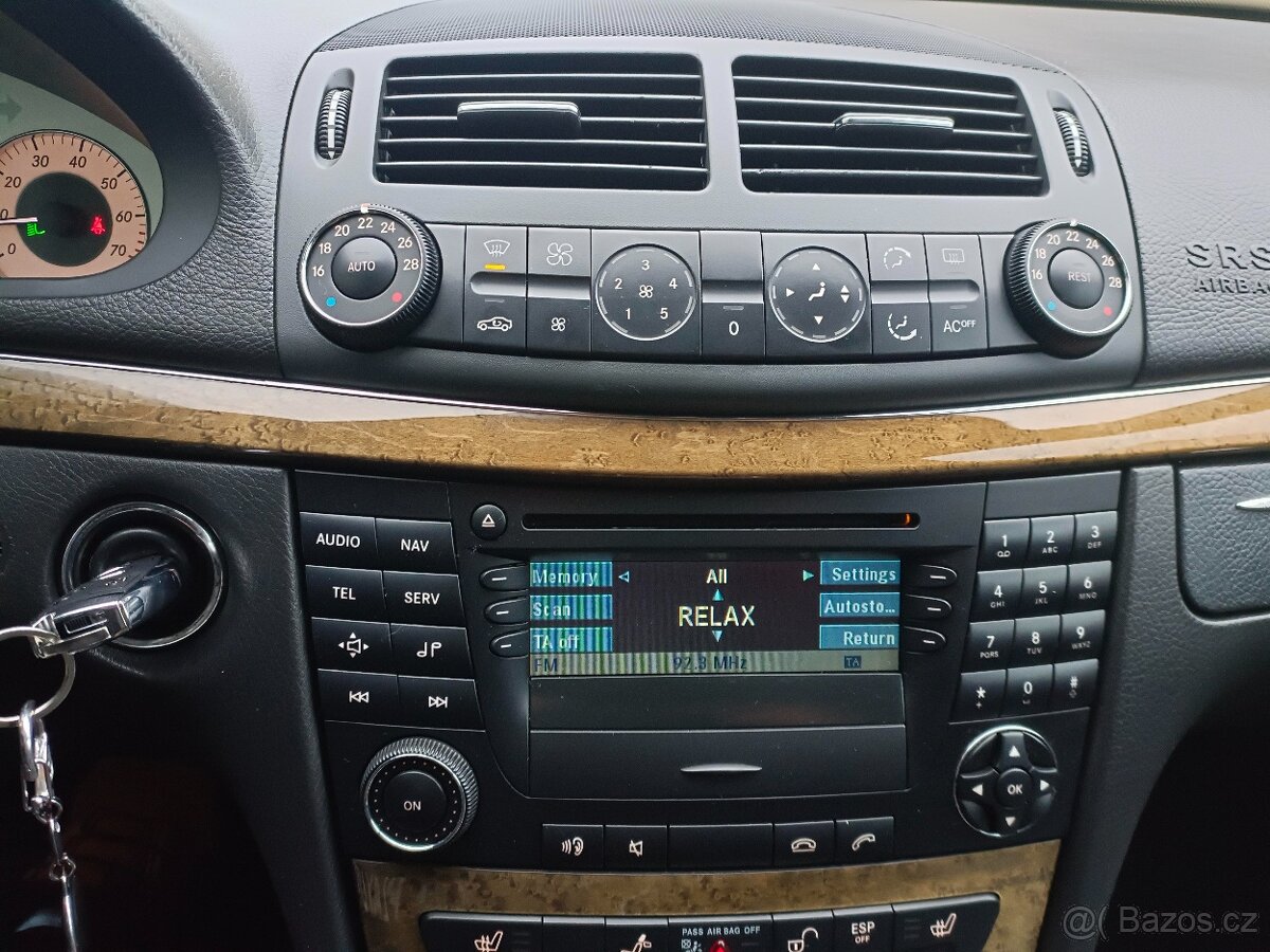 E 240 W211 Avantgarde automat Benz+LPG - 16