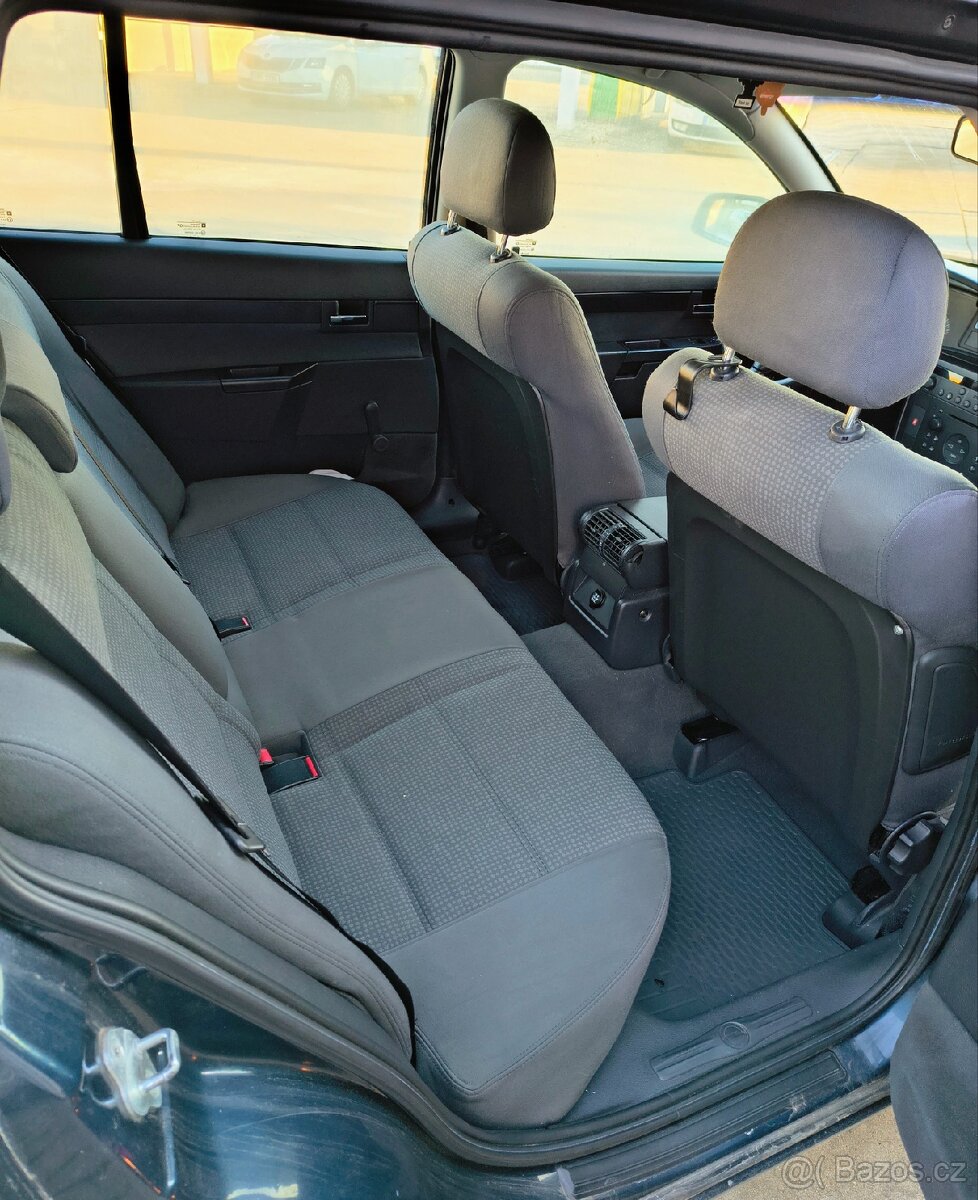 Opel omega - B caravan 2.2 benzín - 16