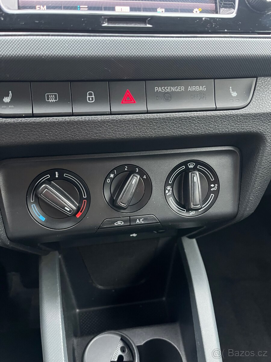 Škoda Fabia,55kW,parkovací senzory - 16