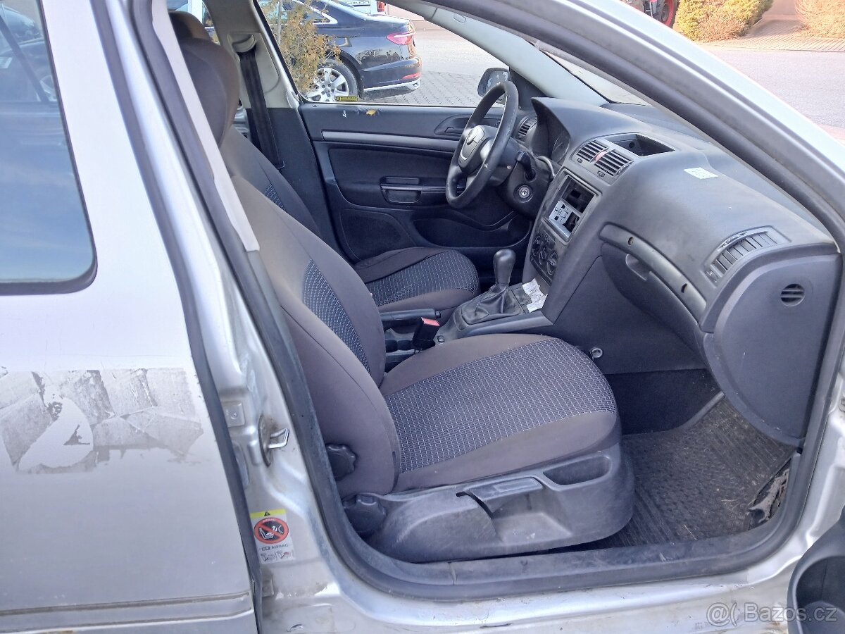 Škoda Octavia 1.6i, 75kW, 2008 - 16
