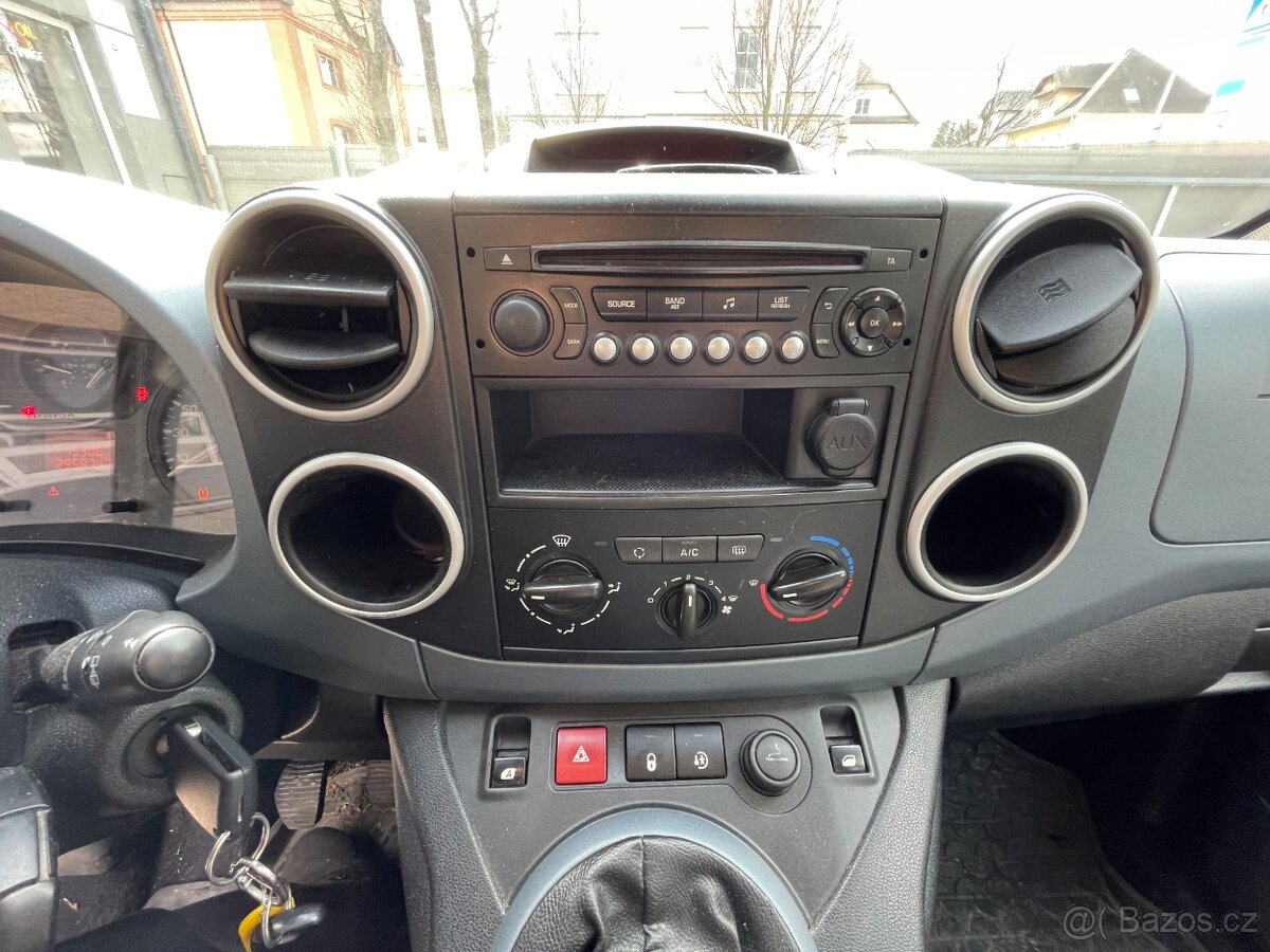 PEUGEOT PARTNER TEPEE 1.6HDi-TAŽNÉ- - 16