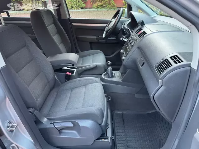 VW Touran 2.0TDI 103kW,Digi.klima,Výhřev,Tempomat,Webasto. - 16