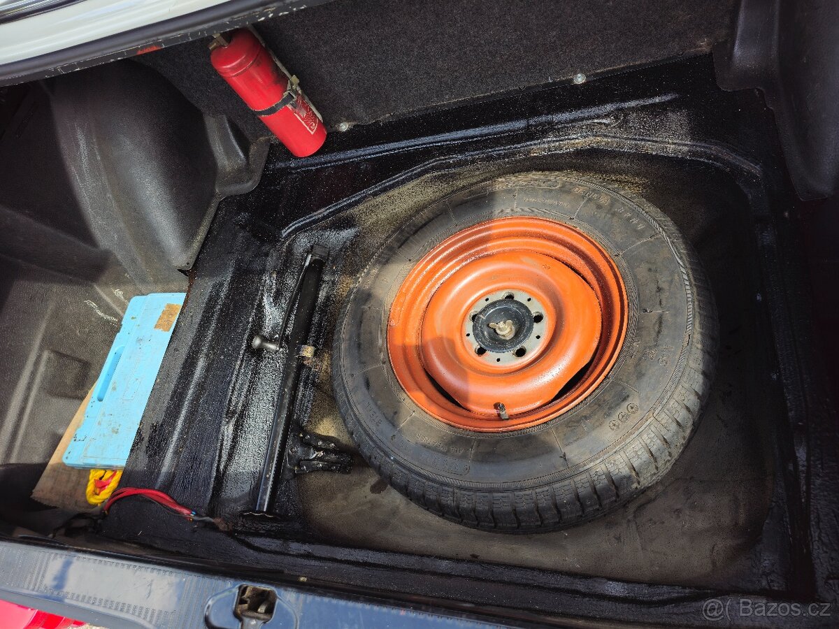 Mercedes Benz W123, 230E, piano - 16