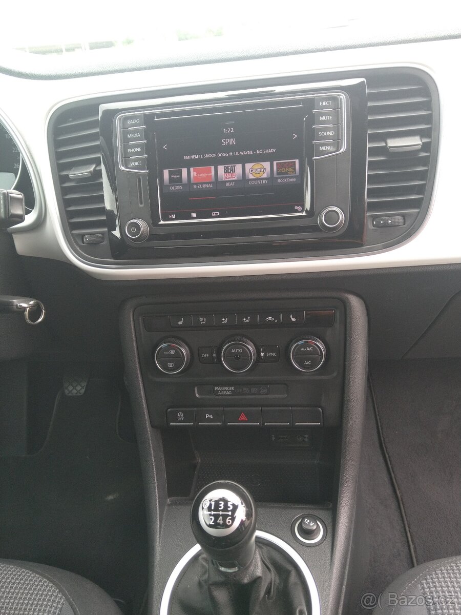 VW Beetle 1.2Tsi, 77kW, rok 2016, najeto 142t km. - 16