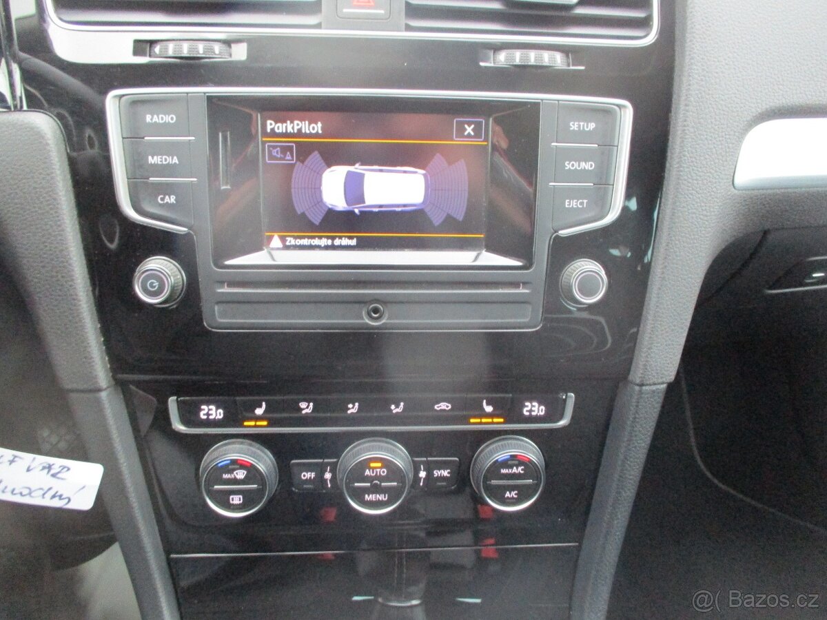 VW Golf VII kombi 1.2TSi 81kW VÝHŘEV 6st.MAN 2015 - 16