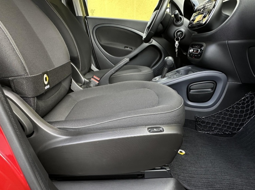 Smart Forfour EQ forfour 1.Maj. Cabrio r.v. 2018 - 16