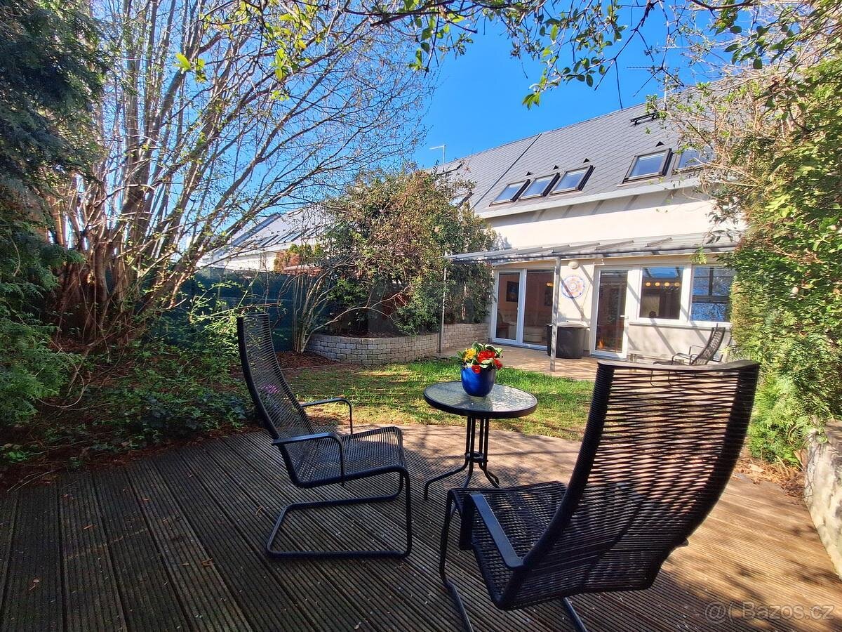 prodej řadového RD 5+kk 147m2 ul. Pod Nouzovem Praha 9 Kbel - 16