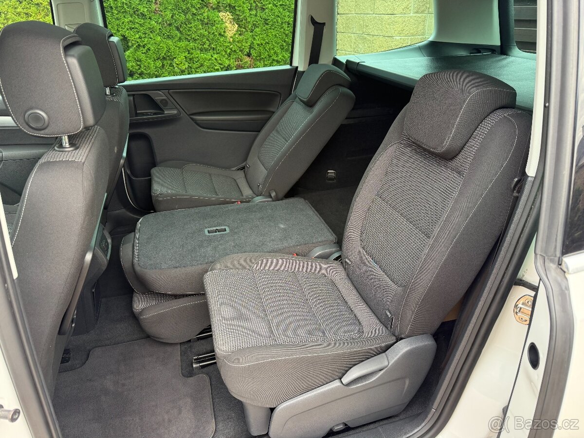 VW SHARAN 2.0 TDi DSG HIGH-L Panorama Webasto Bi-Xen /2014/ - 16