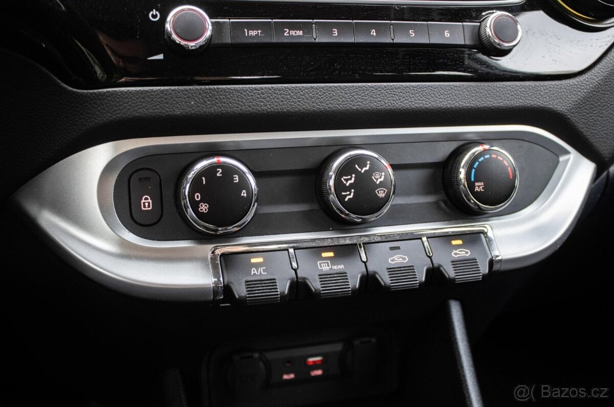 Kia Rio 61,8kW (2016) - 16