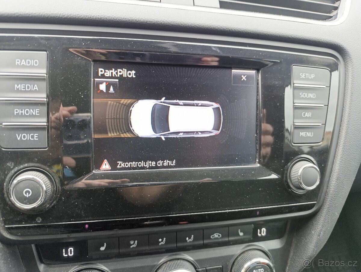 Škoda Octavia 3 combi 2.0tdi - 16