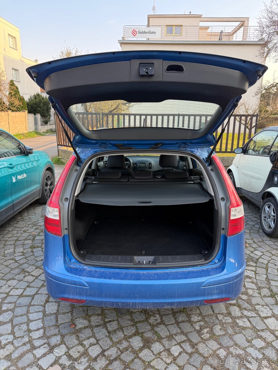 Hyundai i30 CW 1.4 80kW 2011 - 16