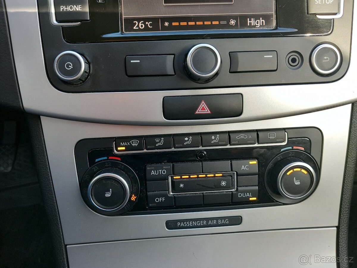 Volkswagen Passat 1.4TSi NAVIGACE VYHŘ.SED, 2x KOLA - 16