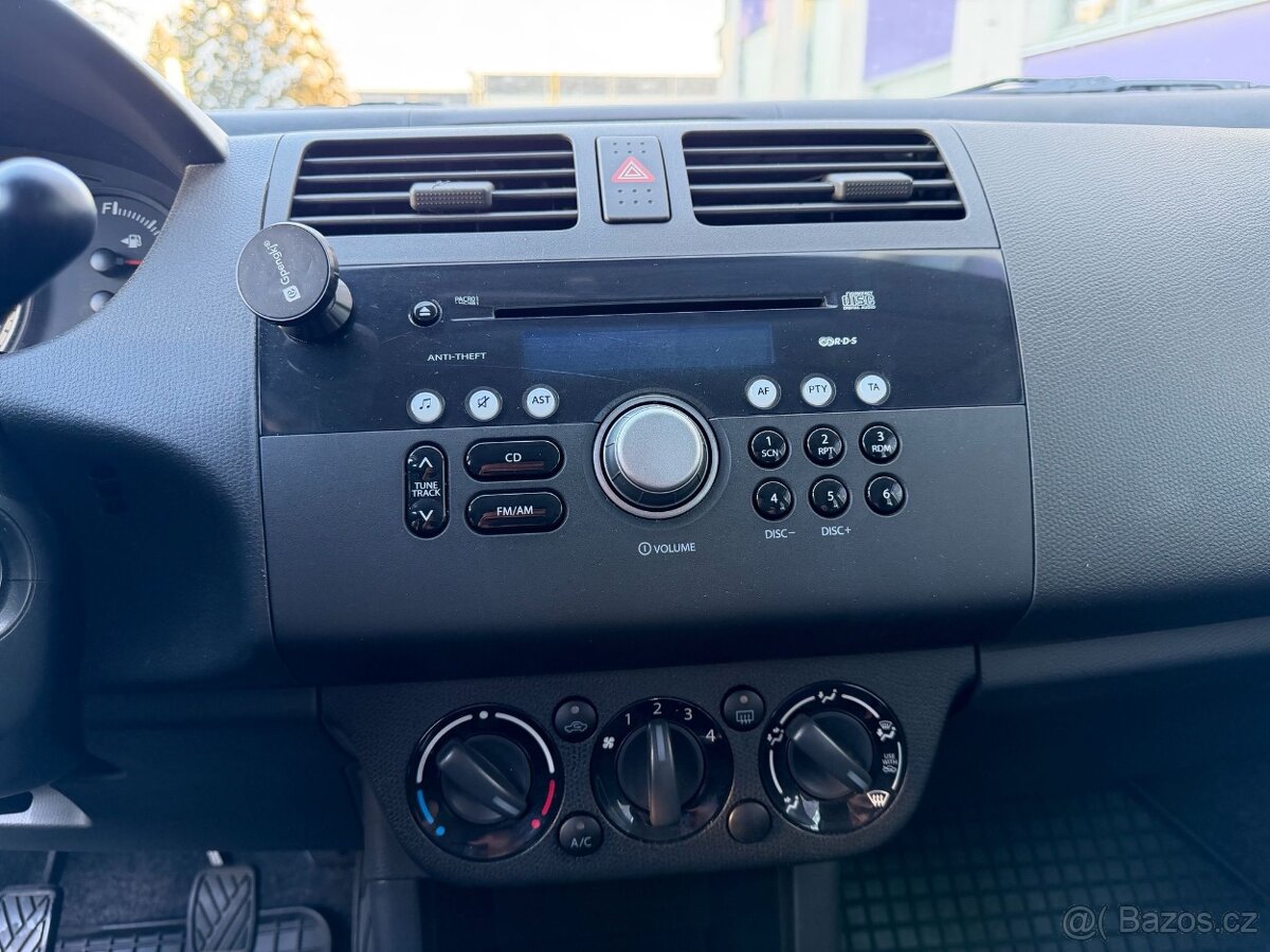 Suzuki Swift 1,3 16V /dědictví/ 58tkm / - 16