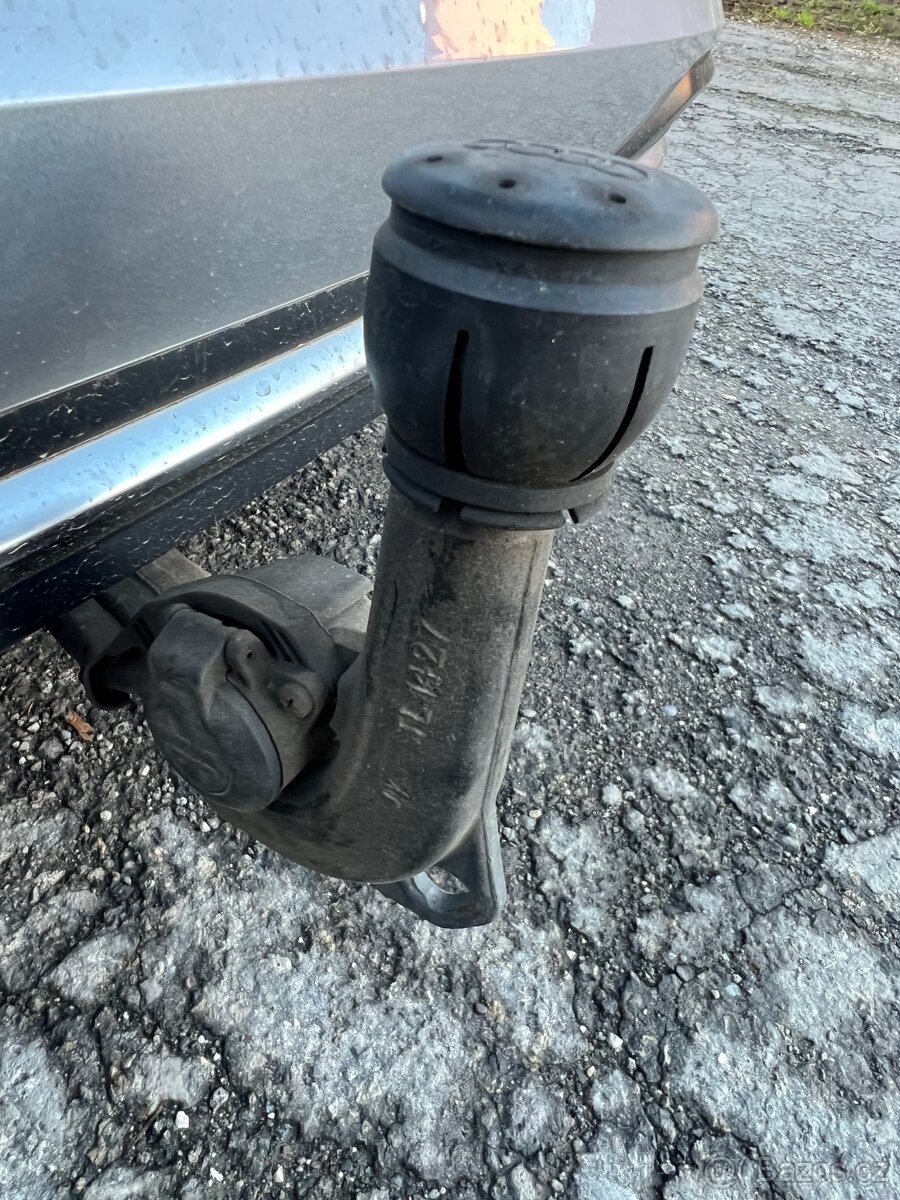 Audi A4 Avant 2,0TDI 90kw,manuál,navi,LED,tažné,audio - 16