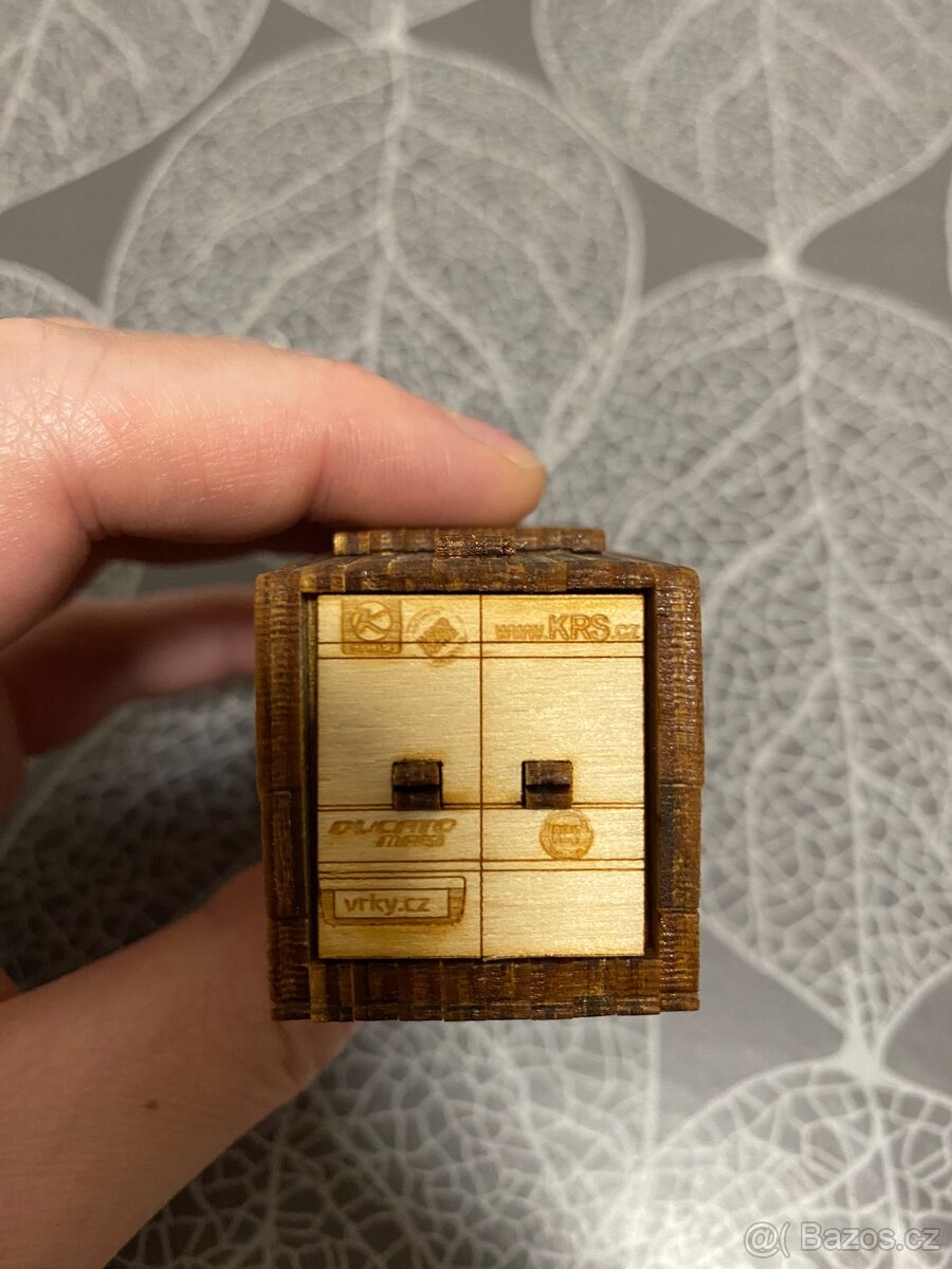 Nové dřevěné modely Iveco "Karel" Dakar, obytný vůz KRS - 16